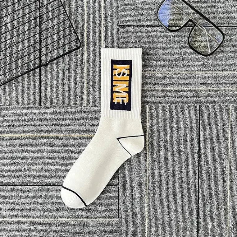Apsilkshop Casual Hip Hop Crew Socks Fashionable Letter Trendy Socks