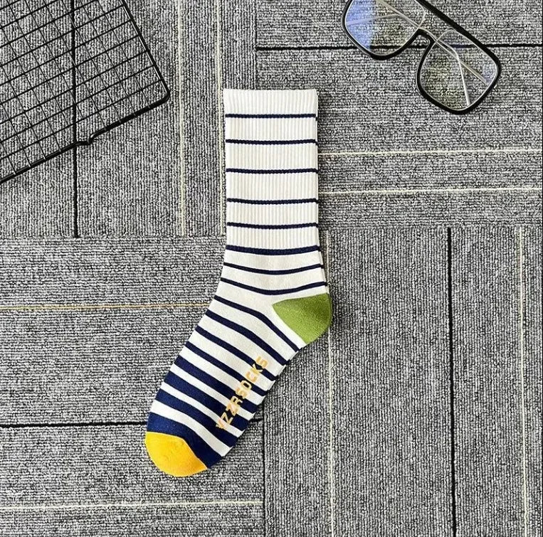 Apsilkshop Casual Hip Hop Crew Socks Fashionable Letter Trendy Socks