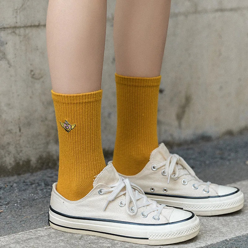 Custom logo Crew High Quality Women Men Sport Cute Cartoon Embroidered logo Socks Custom